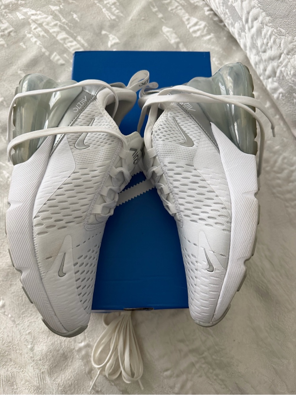Nike Women’s White Air270 Mesh Runner Sneakers - Picture 4 of 7